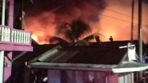 25 Rumah di Banjarmasin Terbakar Akibat Korsleting Listrik, Kerugian Diperkirakan Rp1 Miliar