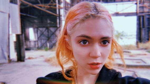 Pasangan Elon Musk, Grimes Positif COVID-19