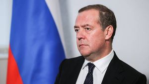 Eks Presiden Medvedev: Rusia Harus Siap Menyerang Barat