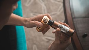 Peralihan Perokok Tembakau ke Rokok Elektrik Masih Sulit, Asosiasi: Karena Tarif Cukai yang Tinggi