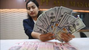 Rupiah Berpeluang Menguat, Dolar AS Terseret Aksi “Sell America”