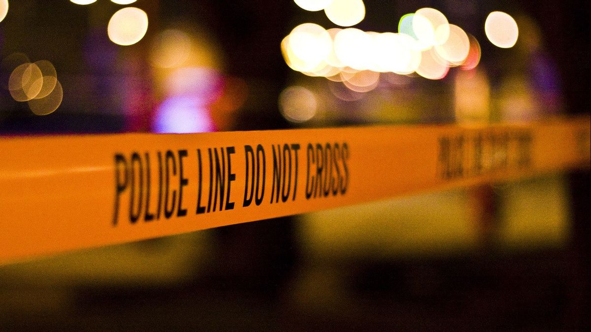 六人在美国奥克兰学校枪击案中受伤，三名受害者危急