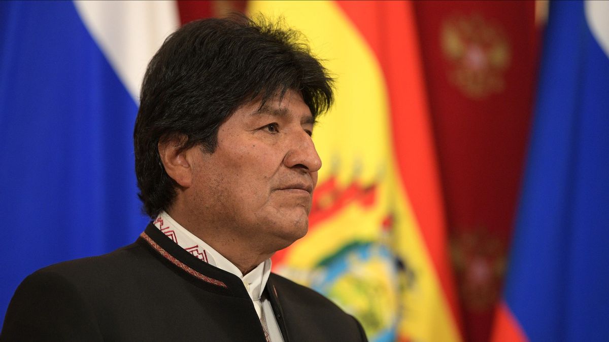 Mobilnya Ditembak dalam Penyergapan Dini Hari, Evo Morales: Agen Bolivia Berusaha Membunuh Saya