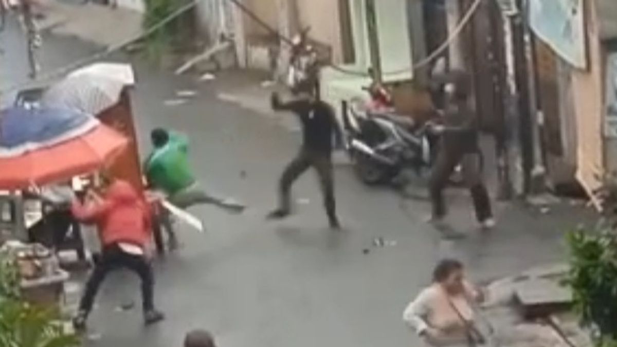 Polisi Kantongi Identitas Penganiaya Warga Johar Saat Bentrokan Warga Terjadi