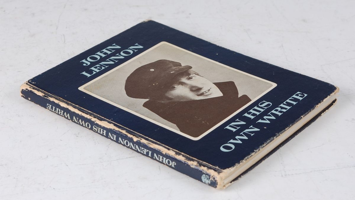 كتاب في كتابه المنصوص عليه الخاص من عمل جون لينون نشر في تاريخ اليوم، 23 مارس 1964