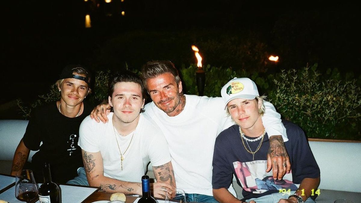 David Beckham Beri Mobil Rp7 Miliar untuk Hadiah Pernikahan Brooklyn Beckham dan Nicola Peltz