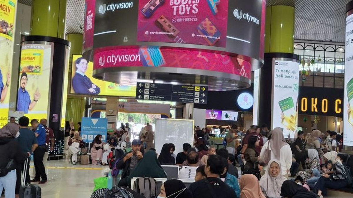 52.961 Orang Kembali ke Jakarta dengan Kereta Api Hari Ini