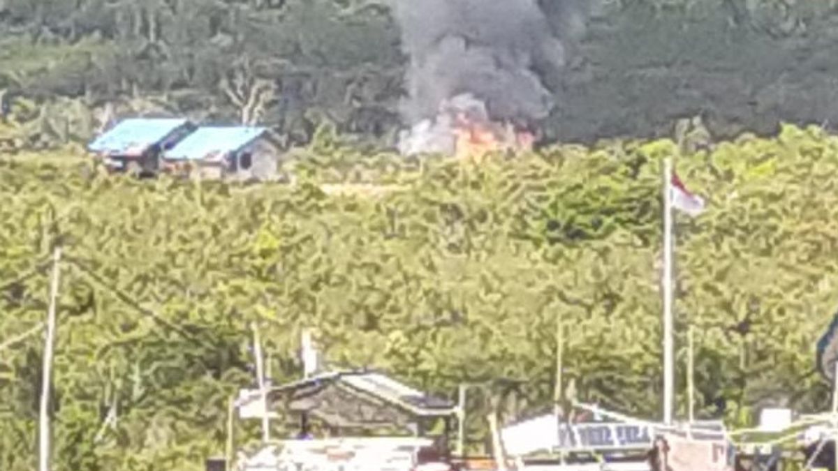 KKB采取另一项行动，拍摄与官员的接触，并在Bintang Mountains Regency烧毁SMPN