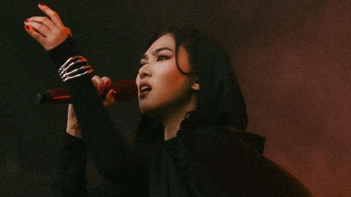 Isyana Sarasvati Gelar Rangkaian Konser 4 Album di 'Journey in Harmony'