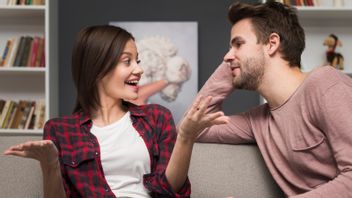 What Is Feedback In Relations? According To Psychologists, Here's The Explanation And Recommendation