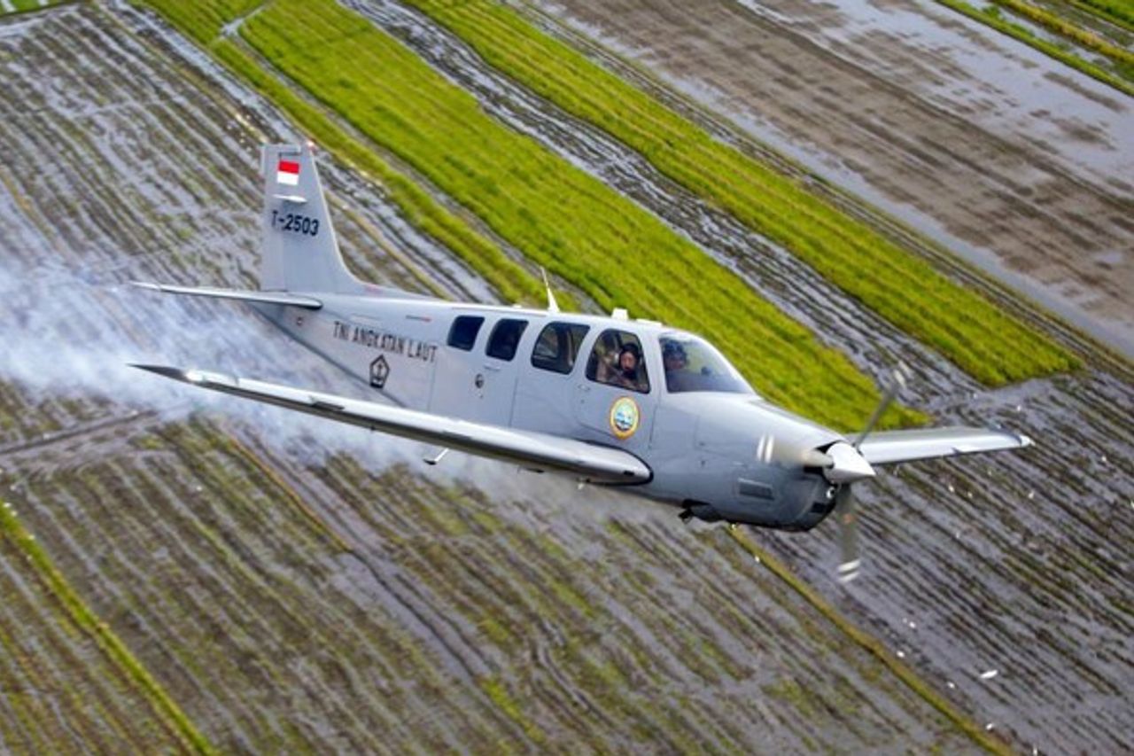 海軍ボナンザ練習機墜落点が見つかり、潜水工程が実施