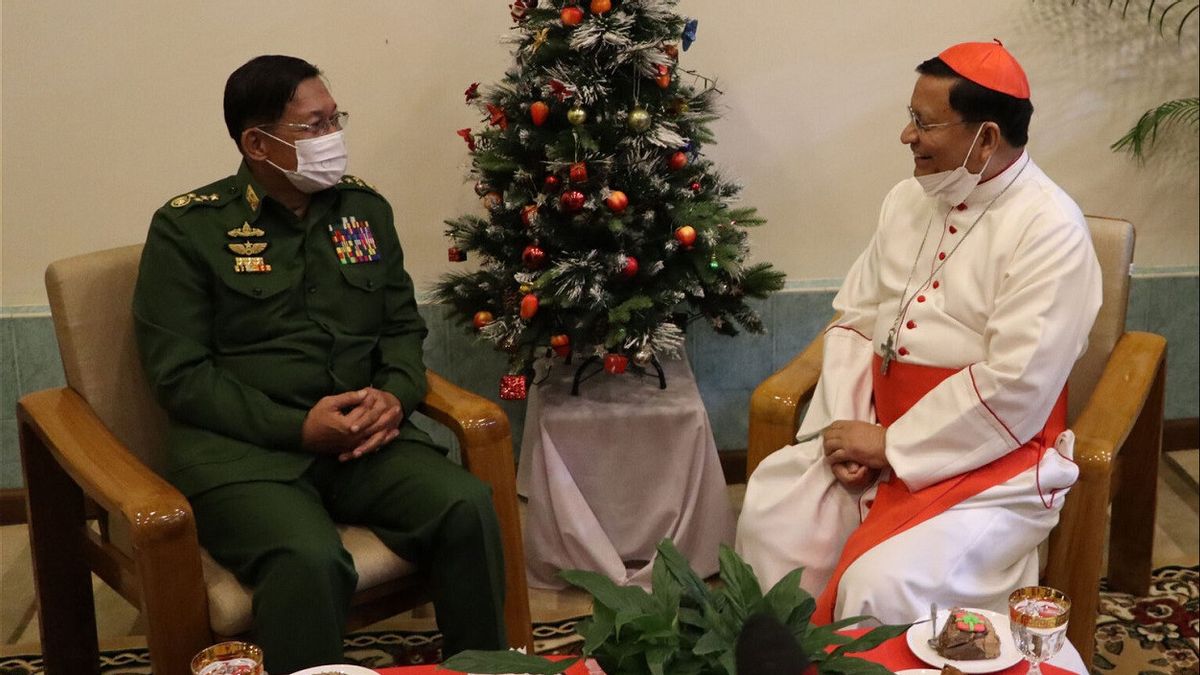 Pemimpin Rezim Militer Hadiri Perayaan Natal di Kediamannya, Uskup Agung Myanmar Tuai Kritik