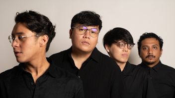 Wijaya 80 et Sal Priadi Angkat Kisah Cinta Beda Keyakinan dans le single Bulan Bintang, Garis Menyilang