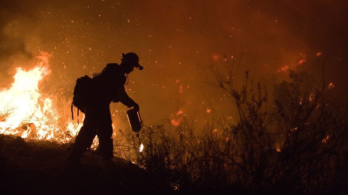 California Records Second Largest Wildfire In History, 14,000 Buildings At Risk