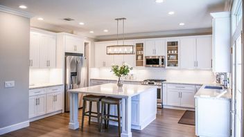 ミニマルスタイルのキッチンを整理するヒント