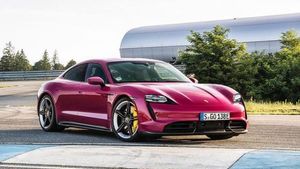 Porsche Taycan Ramaikan Pasar Mobil Listrik Berteknologi Canggih di Australia