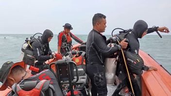 8台湾市民を見つけるために配備された船KMパリクドゥス事故の犠牲者