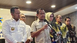 Bahlil Ogah Tanggapi Purbaya soal Pertamina Malas Bangun Kilang