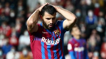 Sergio Aguero Hangs Up His Boots After Being Released By Man City And Injured While At Barcelona