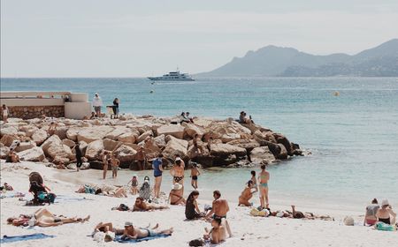 Pantai Prancis Kembali Ramai Pasca-Pelonggaran Lockdown