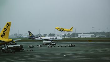 スピリット航空の飛行機がハイチ空港に着陸中に4回撃たれました