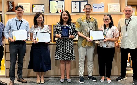 Bank Danamon Menerima Penghargaan pada Ajang LinkedIn Talent Awards Indonesia 2024