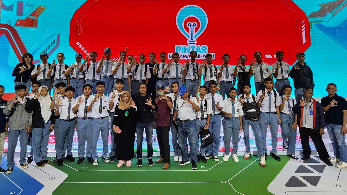 Merayakan Hari Kemerdekaan Indonesia, Daihatsu Ajak Siswa dan Guru SMK ke GIIAS 2023