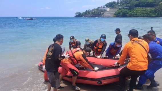 流れに流され、バリ島から漁師がセンギギビーチで溺死