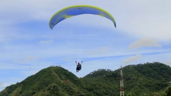 Lost In The Forest Of West Sumatra, Paragliding Pilot Found Weak, Hasn't Eaten For 24 Hours