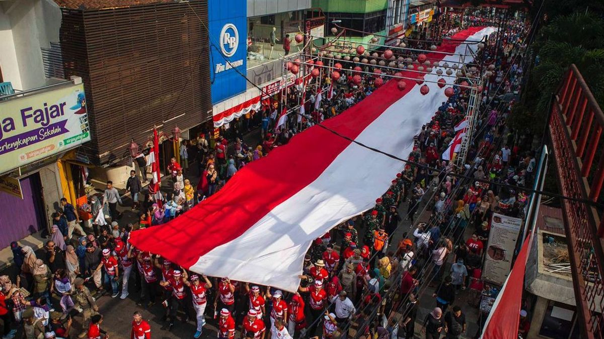 Welcoming The 78th Anniversary Of The Republic Of Indonesia, The Red And White Flag As A Symbol Of The State Must Be Announced