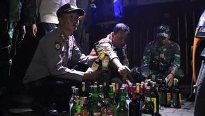 Jangan Kaget Polisi Bogor Getol Berantas Miras, 1 Jeriken dan 69 Botol Miras Diangkut