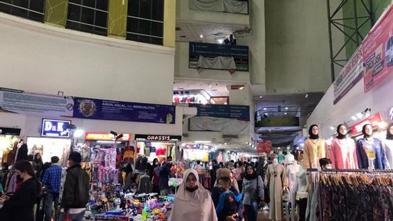 Meski Tanah Abang Ramai, Anies Sebut Perekonomian Jakarta Belum Normal