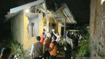 Garut Regency Government Combs Residents' Houses Damaged Due To The Bandung Earthquake