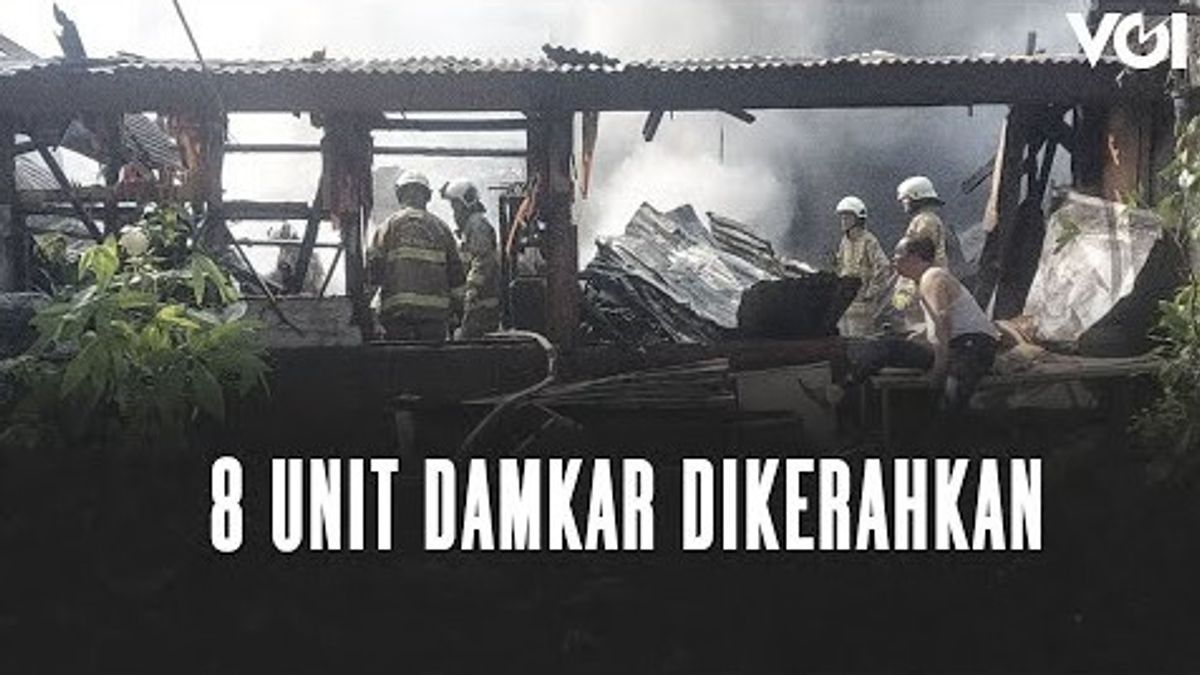 VIDEO: Empat Rumah Semipermanen di Gambir Terbakar