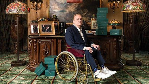 Iwan Fals Tanggapi Pemakaman Raja Porno Larry Flynt yang Tampilkan Penari Telanjang 