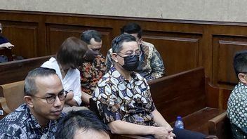 Dicecar Jaksa, Eks Mensos Juliari Batubara Jelaskan Pemilihan Transporter Bantuan Sosial Beras yang Paling Murah