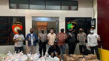 2 Tonnes D’alcool Illégal Cap Tikus Passés En Contrebande De Manado à Ternate Par Bateau