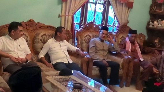 Traditional Leaders On Pulau Rempang Call Jokowi Talk Directly With Residents By Phone