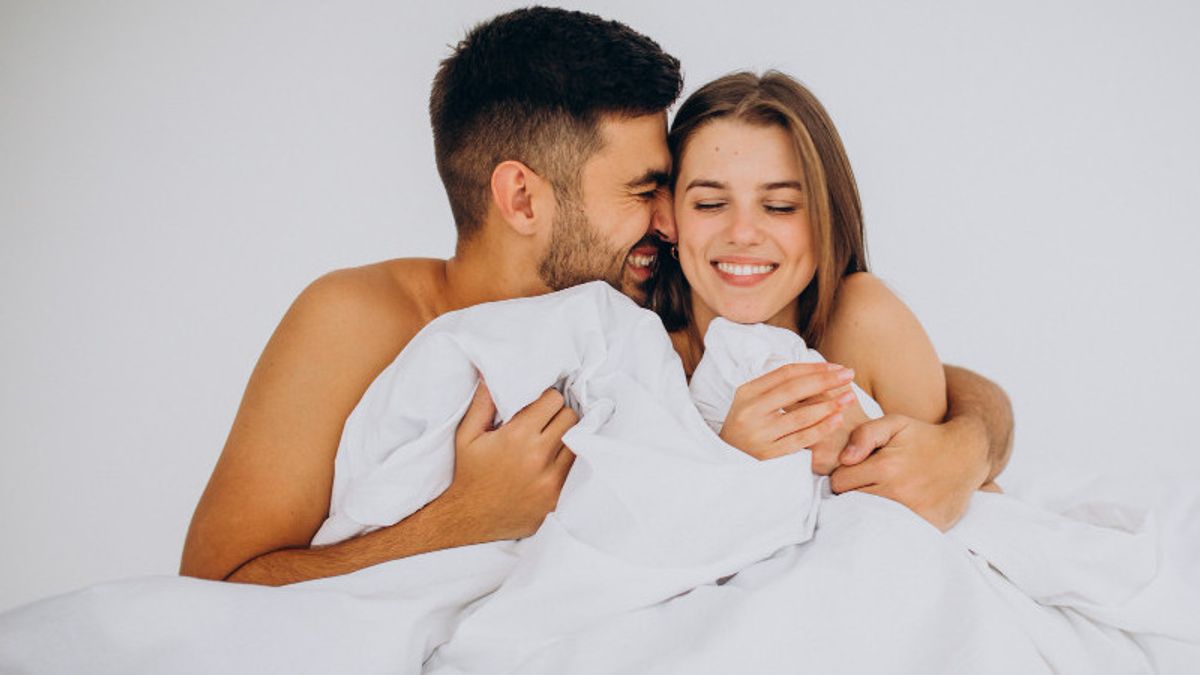 5 Tricks To Regulate Breathing To Make Love Last Longer