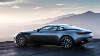 未発表のDB11の後継者はテスト中にカメラに捉えられました