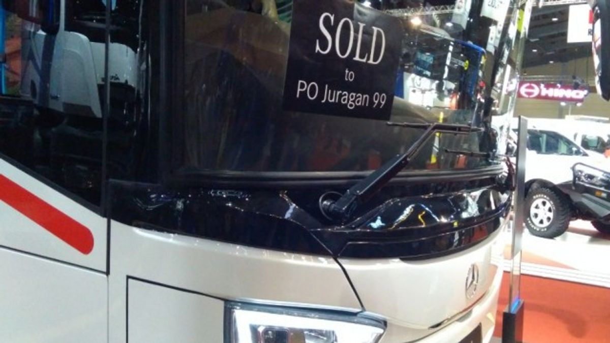 Bus Mercedes Benz OH 1626 M/T Dicuri dari Balai Lelang Tangerang