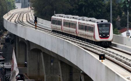 Perbandingan Tarif KRL dan LRT, Mana yang Paling Murah?