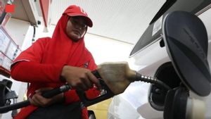Harga BBM dan LPG Nonsubsidi Naik, Kelas Menengah Kian Terjepit
