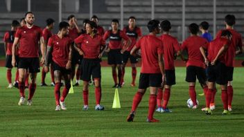 Iwan Buleは、プレーヤーをインドネシア代表チームに移す慣行がないことを保証します