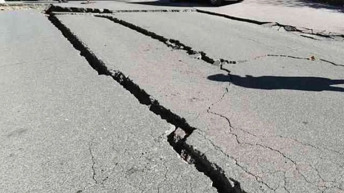 地震M 6.6ゴンカンクパンNTT早朝、摂政はOPDを命じ、小地区長は被害の影響を報告しました