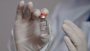 PKS Ingatkan Pembangunan Vaksin China di Indonesia Tak Ganggu Produksi Vaksin Merah Putih