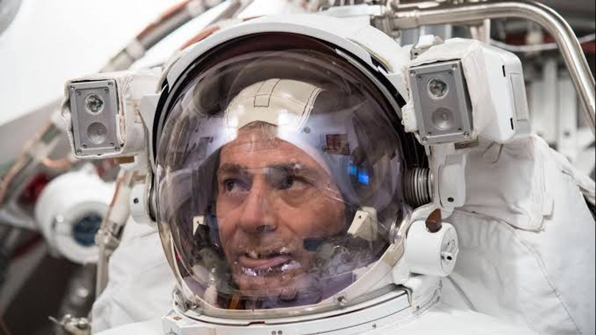 Mark Vande Hey, NASA Astronaut Who Breaks Record 355 Days On The ISS Returns To Earth