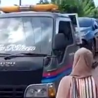 Dapat Ganti Rugi Lahan Kilang Minyak, Warga Tuban Borong Mobil Mewah