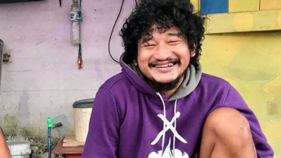 Istri Isa Bajaj Mengaku jadi Korban Eksibisionis di Jalan, Polisi: Segera Laporkan!