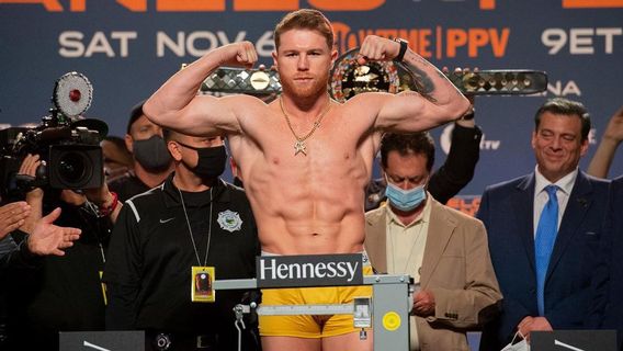 Dapat Restu WBC Bertarung di Kelas Penjelajah, Saul Alvarez Siap Hadapi Ilunga Makabu